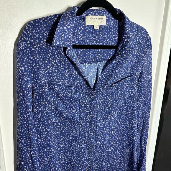 Cloth & Stone Women's Blue Micro Floral Button Up Blouse Size Small Spring - Picture 2 of 7